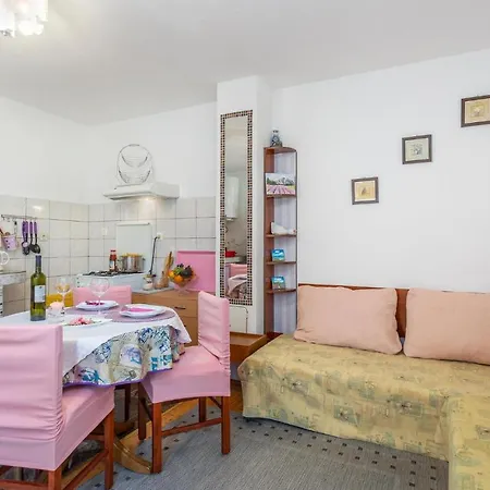 Apartment Beautiful In With 1 Bedrooms And Wifi